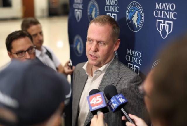 PG电子官方网站-赛季初表现不尽人意 狼队管理层仍对未来充满信心